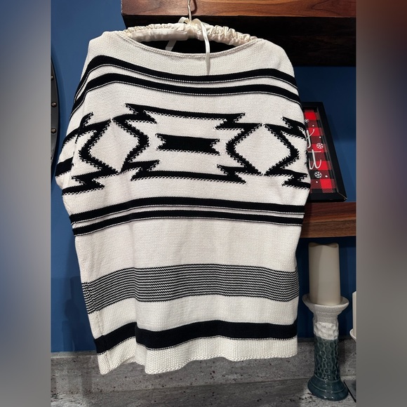 Lauren Ralph Lauren Aztec Sweater - Picture 2 of 9